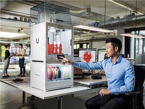 Ultimaker S5 Pro Bundle in office