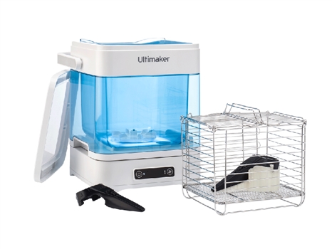 Ultimaker PVA Removal Station with items