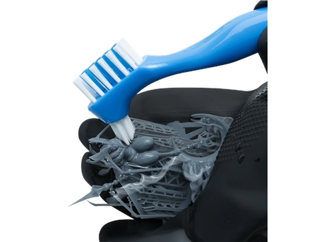 Phrozen Post-Processing Kit - cleaning the model